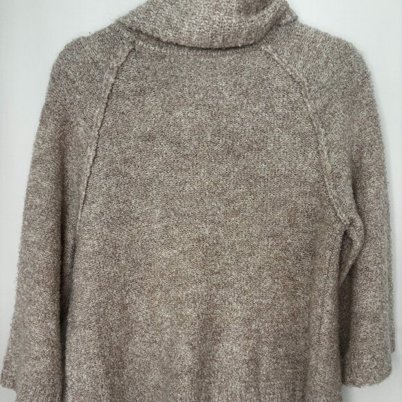 Lilla P Size Small Oversize Sweater - Picture 3 of 4